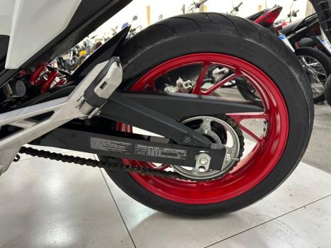 HONDA CB 250 F Twister , Foto 4