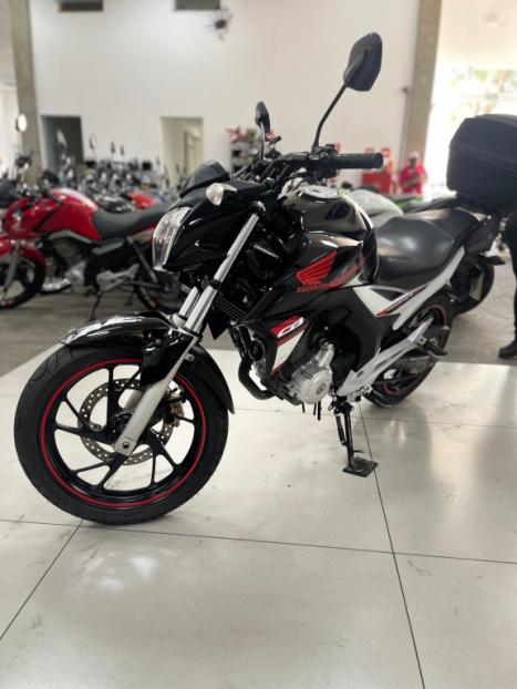 HONDA CB 250 F Twister , Foto 7