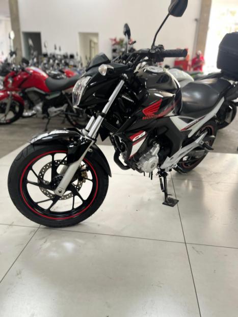 HONDA CB 250 F Twister , Foto 9