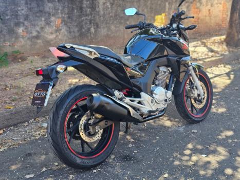 HONDA CB 250 F Twister FLEXONE, Foto 3