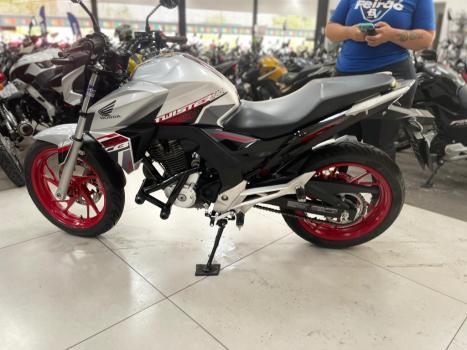 HONDA CB 250 F Twister , Foto 10