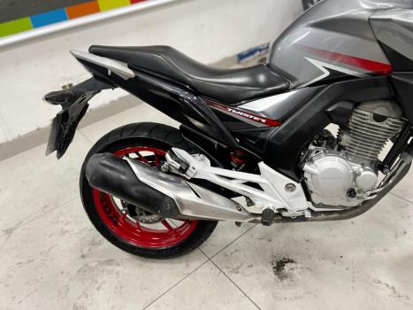 HONDA CB 250 F Twister FLEXONE, Foto 4