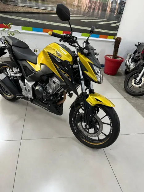 HONDA CB 300 F Twister FLEX ABS, Foto 10