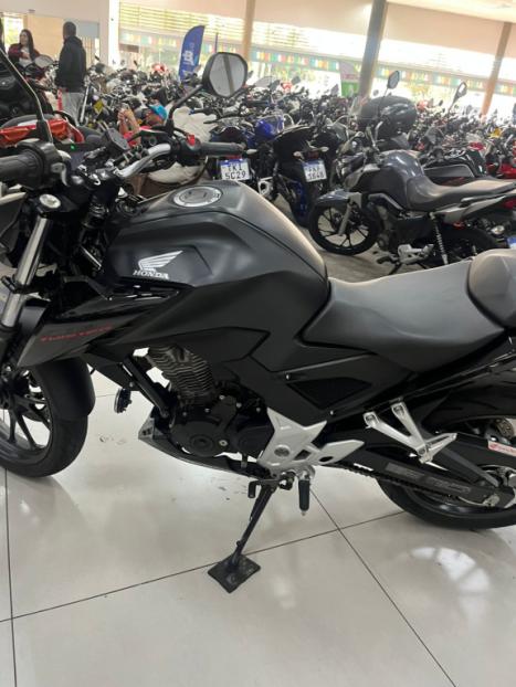 HONDA CB 300 F Twister FLEX CBS, Foto 3