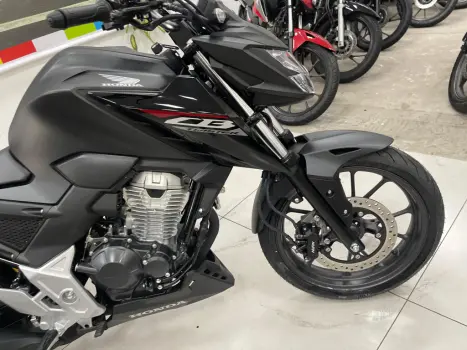 HONDA CB 300 F Twister FLEX ABS, Foto 3
