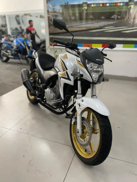 HONDA CB 300 R ABS, Foto 4