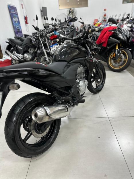 HONDA CB 300 R STD, Foto 18
