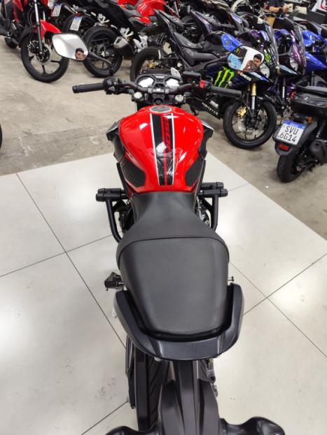 HONDA CB 650 F ABS, Foto 4