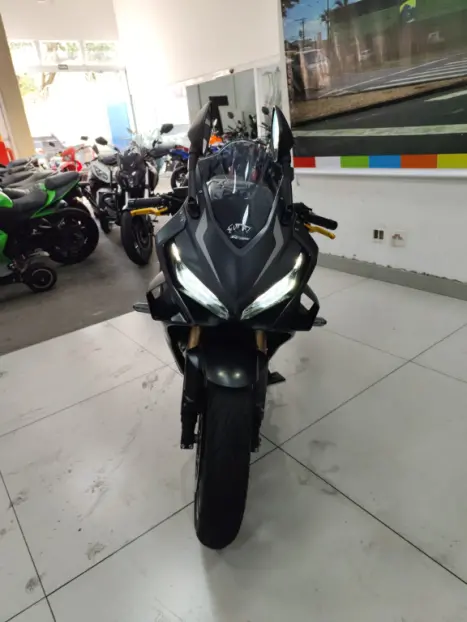 HONDA CB 650 R ABS, Foto 3