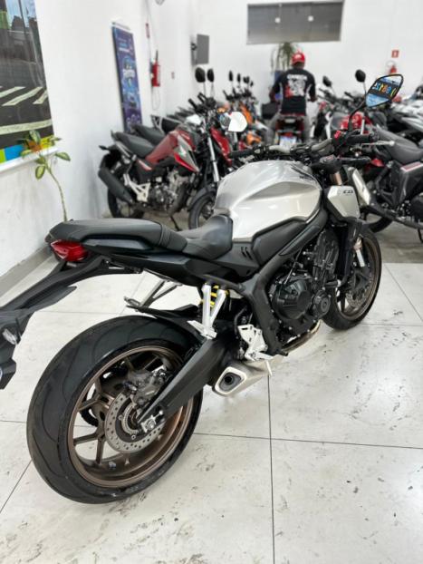 HONDA CB 650 R ABS, Foto 5
