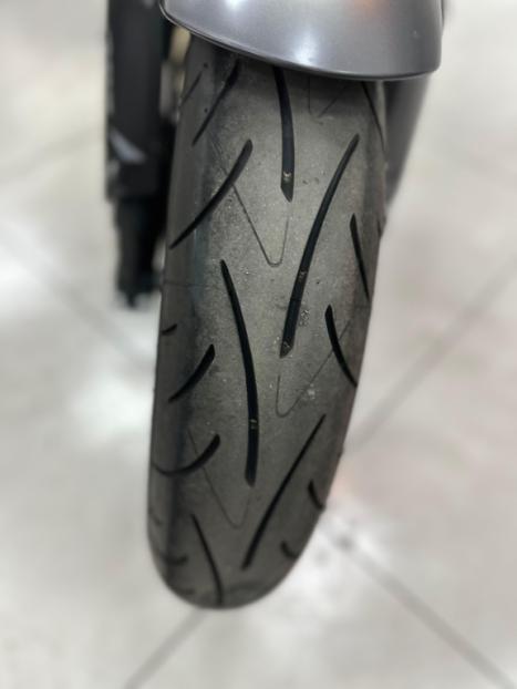 HONDA CB 650 R ABS, Foto 4