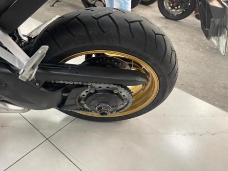 HONDA CBR 1000 F, Foto 9