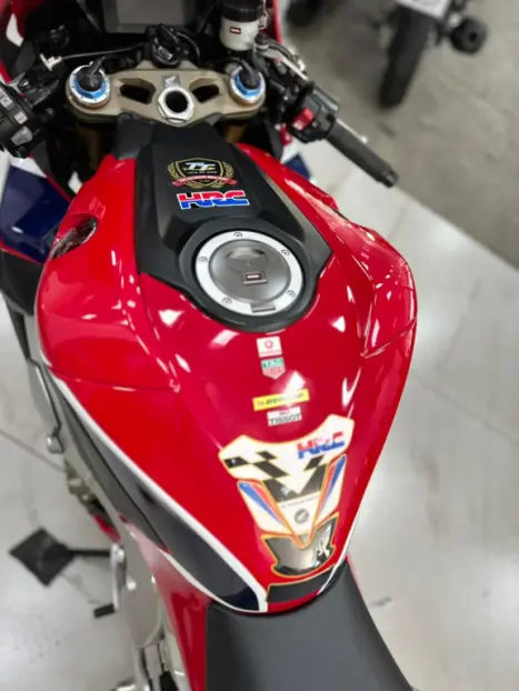 HONDA CBR 1000 F, Foto 3