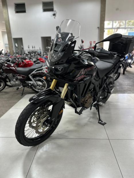 HONDA CRF 1000L Africa Twin TE, Foto 8