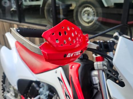 HONDA CRF 230 F, Foto 4