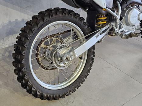 HONDA CRF 230 F, Foto 4