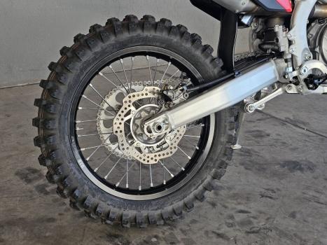 HONDA CRF 450 R, Foto 4