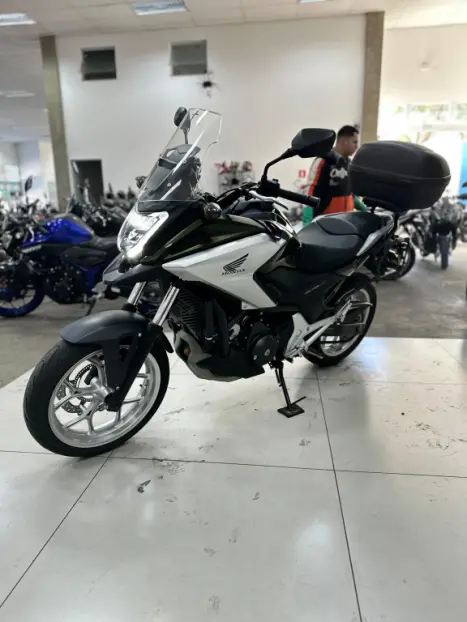 HONDA NC 750 X , Foto 2