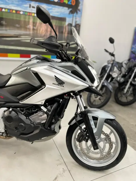 HONDA NC 750 X , Foto 2