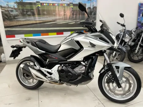 HONDA NC 750 X , Foto 3