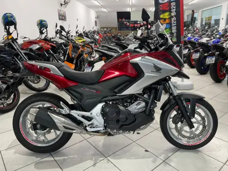 HONDA NC 750 X ABS, Foto 1