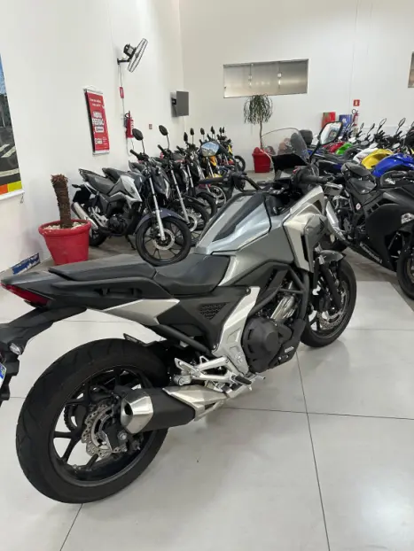 HONDA NC 750 X ABS, Foto 5