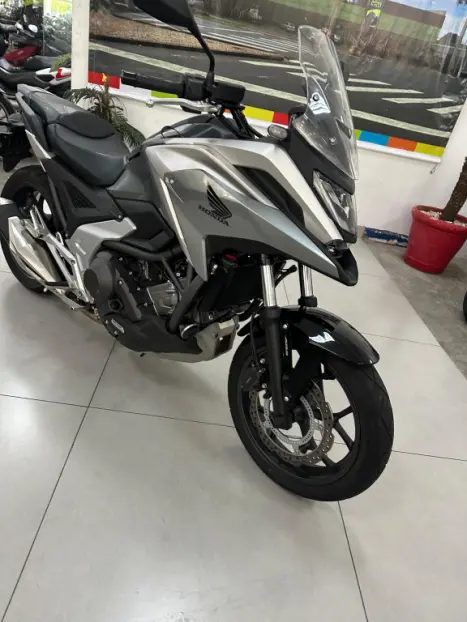 HONDA NC 750 X ABS, Foto 8