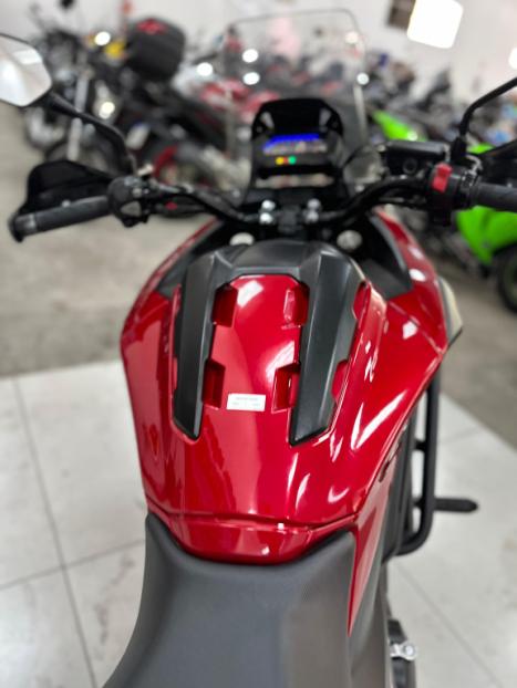 HONDA NC 750 X ABS, Foto 2