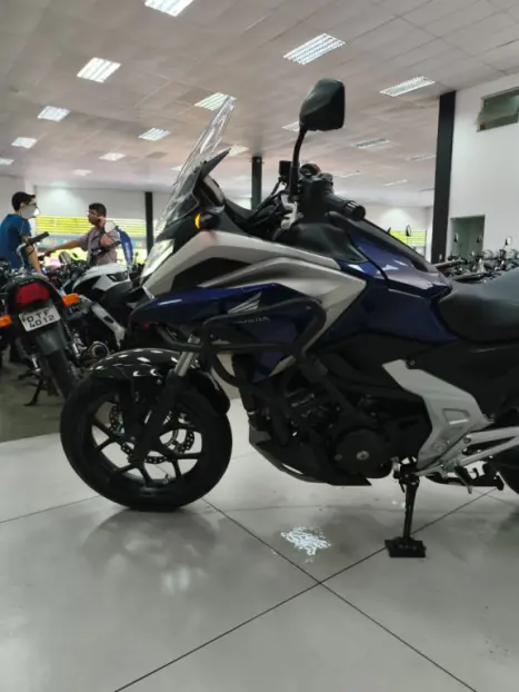 HONDA NC 750 X ABS, Foto 6