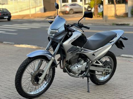 HONDA NX Falcon 400, Foto 13