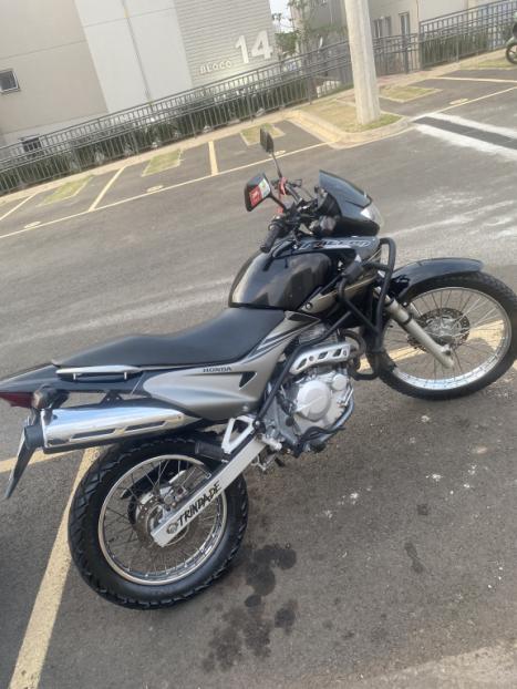 HONDA NX Falcon 400, Foto 1