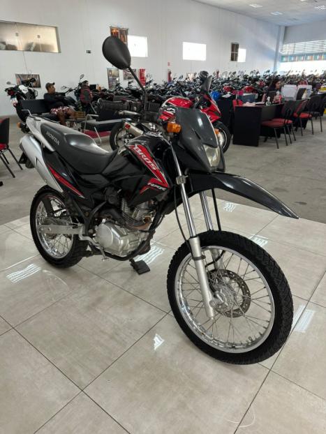 HONDA NXR Bros 150 ESD, Foto 2