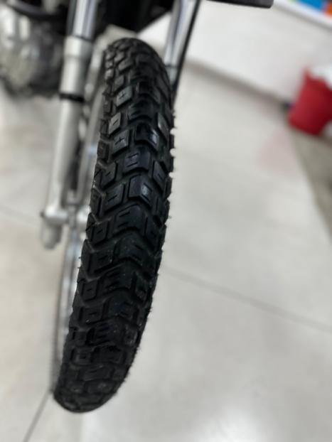 HONDA NXR Bros 150 ESD, Foto 2
