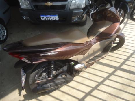 HONDA PCX 150 DLX, Foto 2