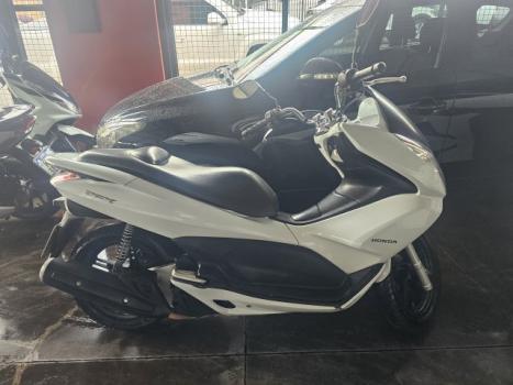 HONDA PCX 150 DLX, Foto 2