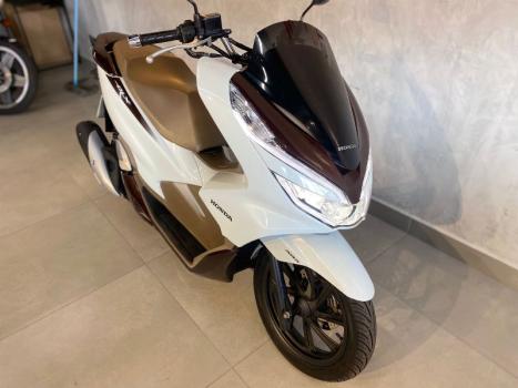 HONDA PCX 150 DLX, Foto 2