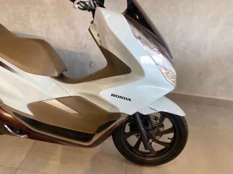 HONDA PCX 150 DLX, Foto 4