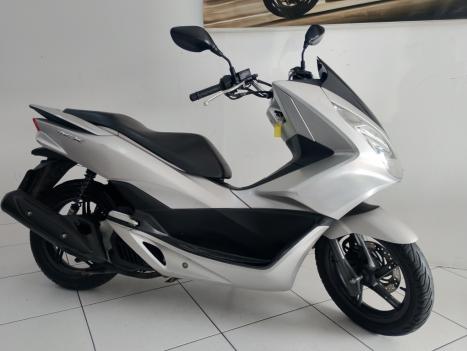 HONDA PCX 150 DLX, Foto 3