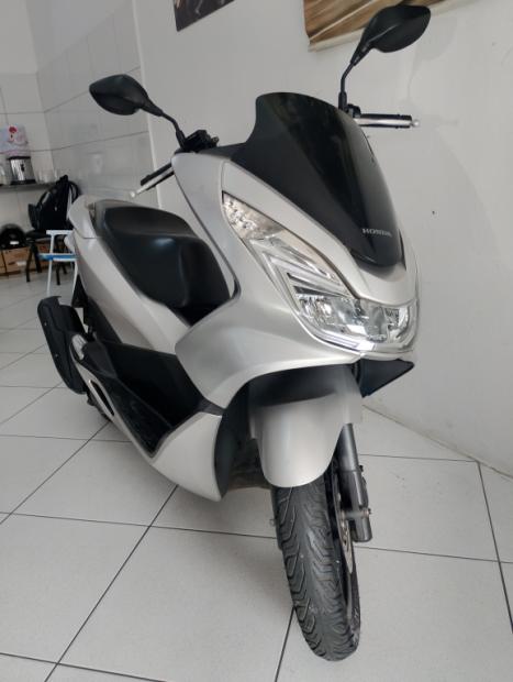 HONDA PCX 150 DLX, Foto 4