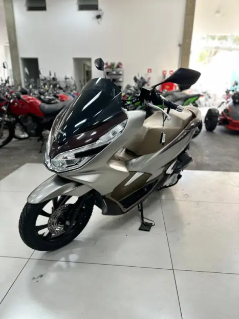 HONDA PCX 150 DLX, Foto 8