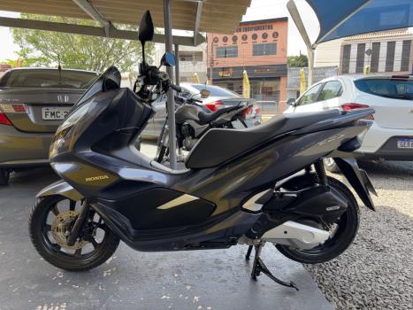 HONDA PCX 150 DLX, Foto 2