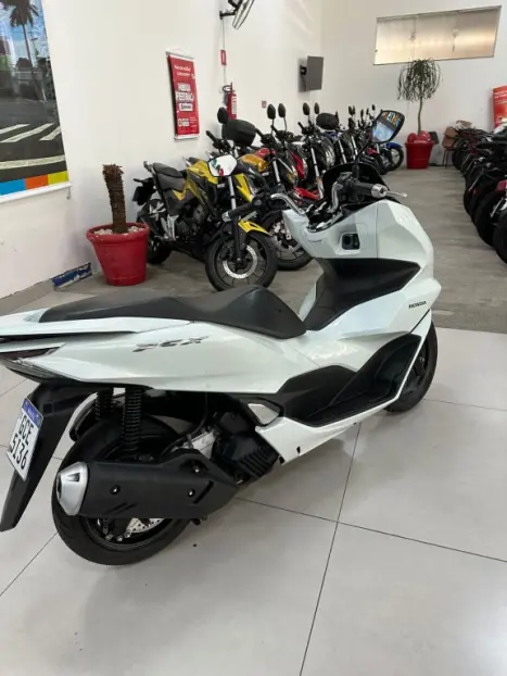 HONDA PCX 160 DLX ABS, Foto 2