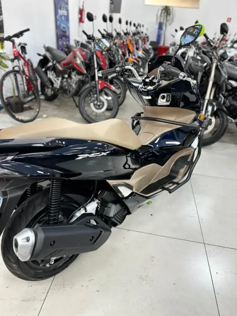 HONDA PCX 160 DLX ABS, Foto 11