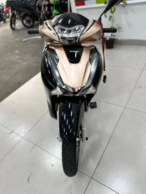 HONDA SH 150 I , Foto 3