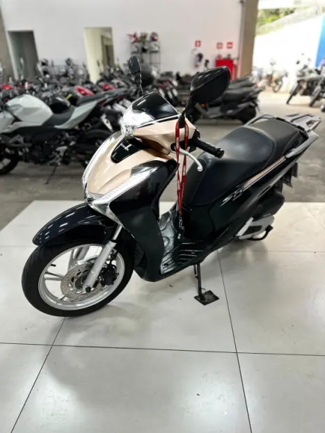 HONDA SH 150 I , Foto 5