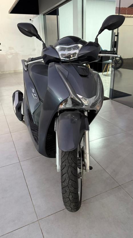 HONDA SH 150 I DLX, Foto 2