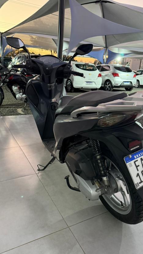 HONDA SH 150 I DLX, Foto 4