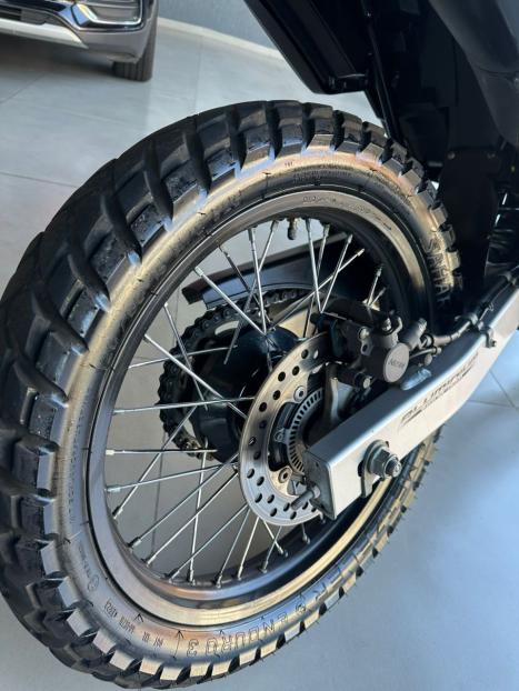 HONDA XRE 300 ABS, Foto 4