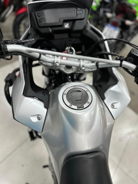 HONDA XRE 300 ABS, Foto 5