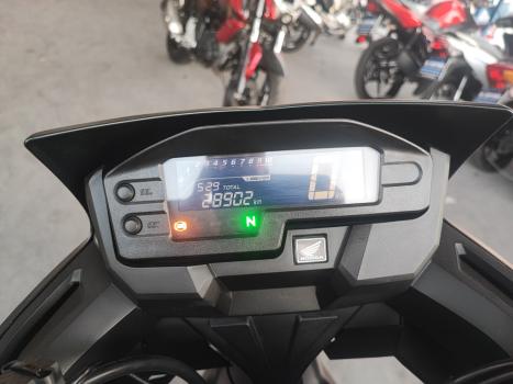 HONDA XRE 300 ADVENTURE, Foto 2